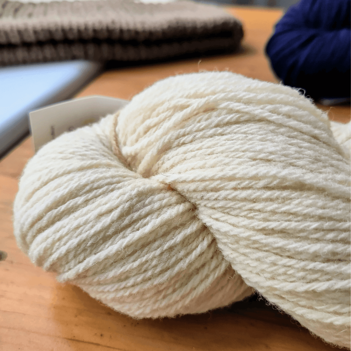 Knitty & Woolly | Azun Worsted